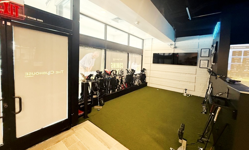 Image 6: One, Two, Three, or Four Hours of Virtual Golf Sessions with Friends