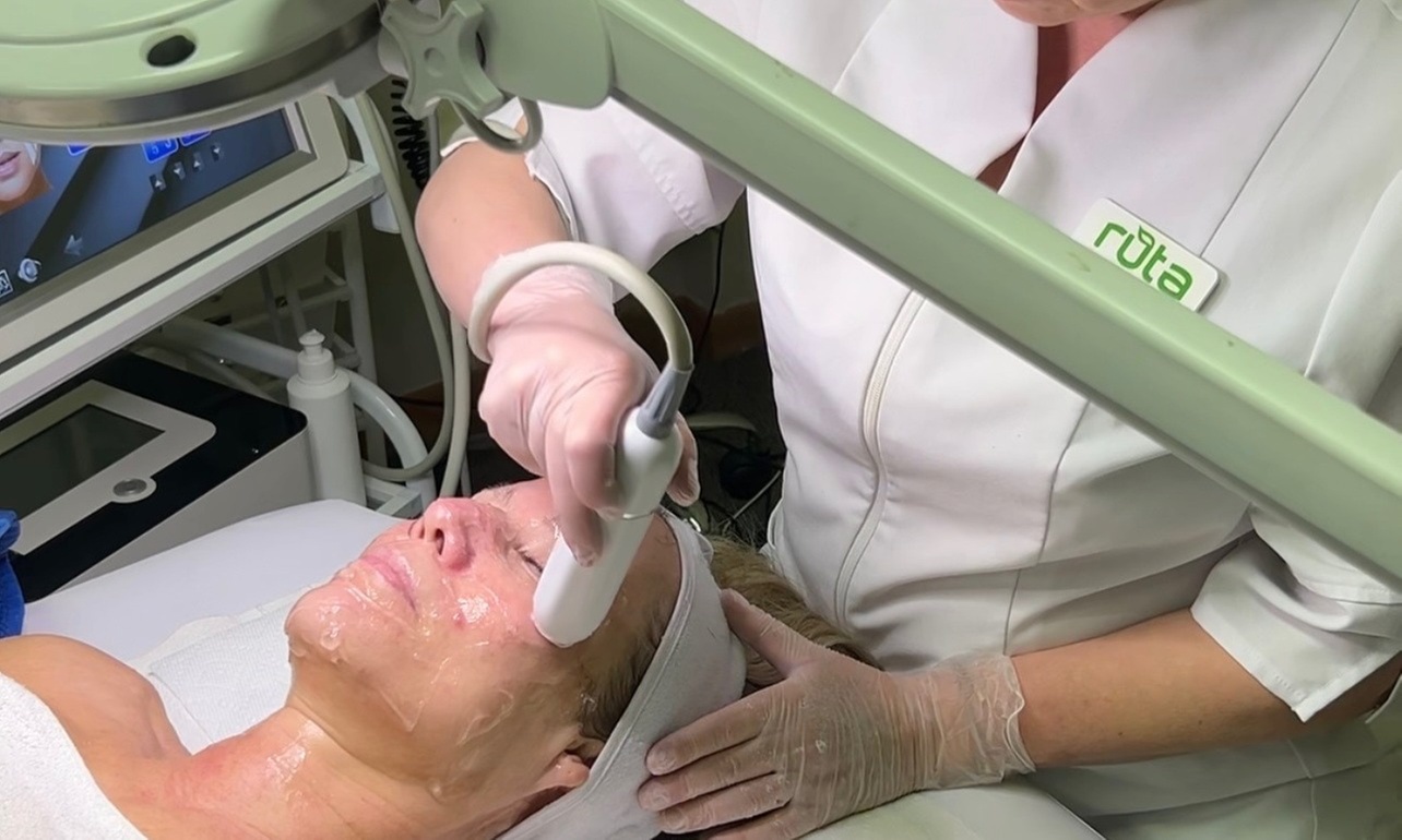Facial, Foot Detox & Massage Packages – Solo or Couples Options