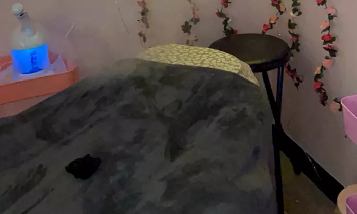 Choice of Waxing Session: Eyebrow or 1-2 Underarm Sessions