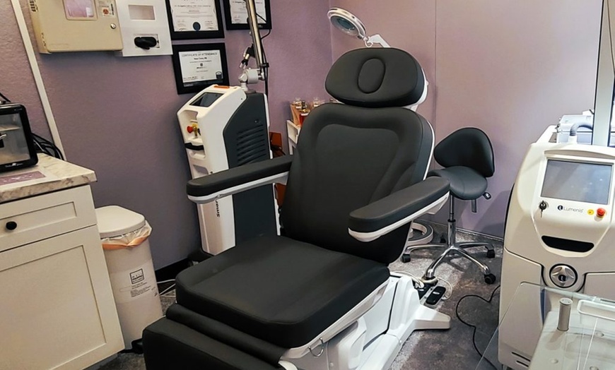 Image 4: CO2 Laser Skin Resurfacing for Smoother, Rejuvenated Skin