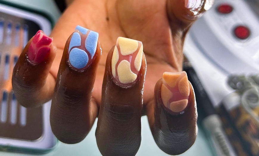 Image 2: Pick Your Perfect Mani: Gel, Acrylic, Gel X & More 