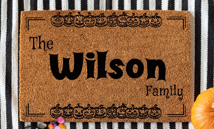 Image 4: Personalisierbare Kokos-Fußmatte in Halloween-Design