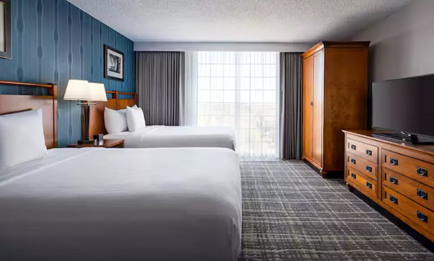Double Queen Suite