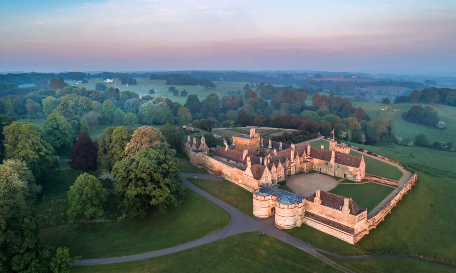 Discover Britain's Heritage with Historic Houses Annual Membership