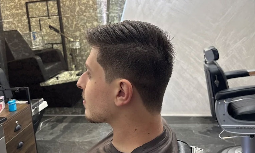 Image 2: Luxury Men Grooming at Blowdry Hair Salon @ Fairmont Bab Al Bahr