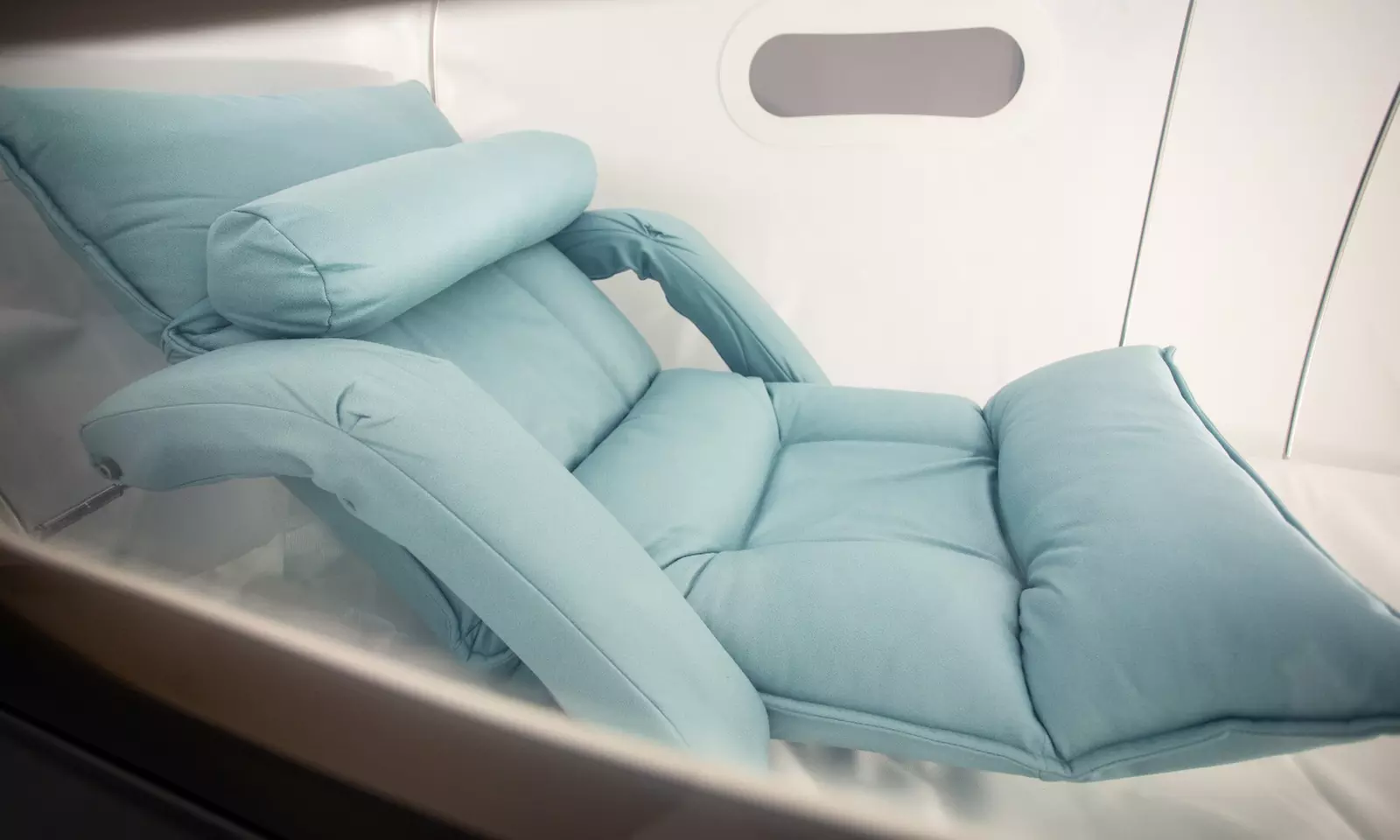 Godzinna sesja w komorze hiperbarycznej z maseczką tlenową