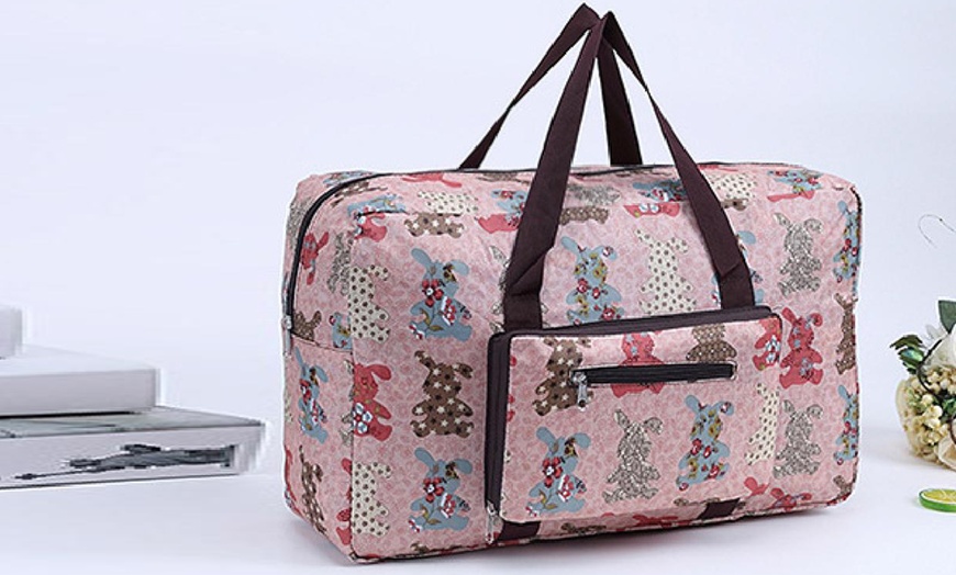 Image 2: Printed Utility Travel Bag