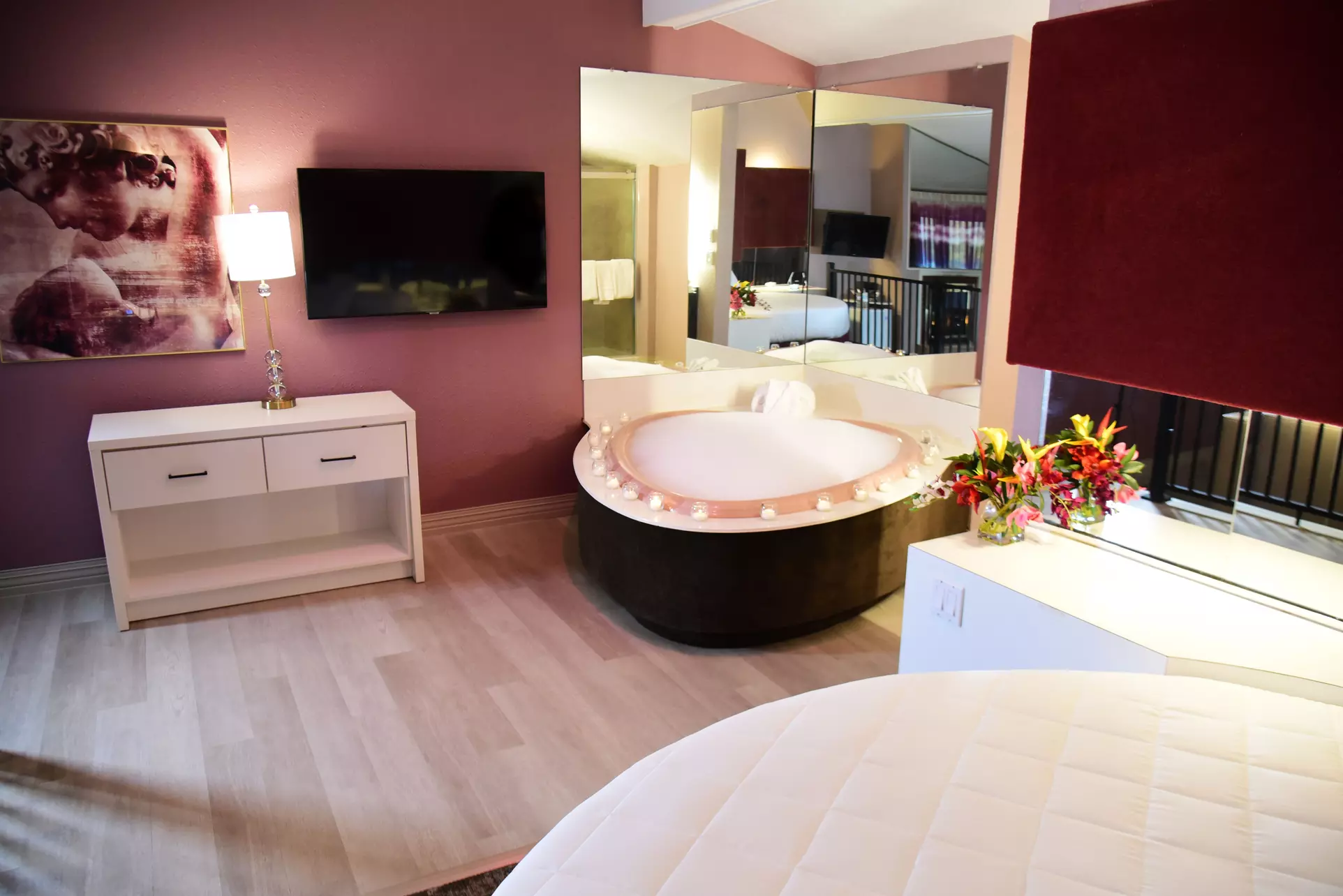 Adults-Only Couples Retreat in Poconos