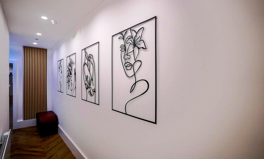 Image 11: Choose Medical Dermalux MD Triwave LED Light Therapy Pak of 10 or 20 