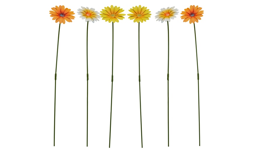 Image 8: 6 or 12 Pack of Metal Flower Stakes - Pansy / Sunflower / Daisy
