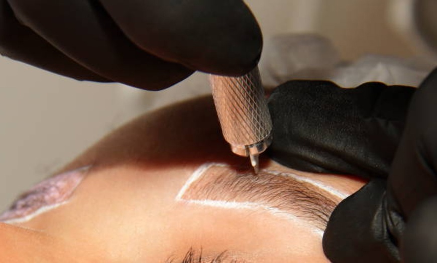 Image 3: Micropigmentación de ojos o labios, o microshading en cejas