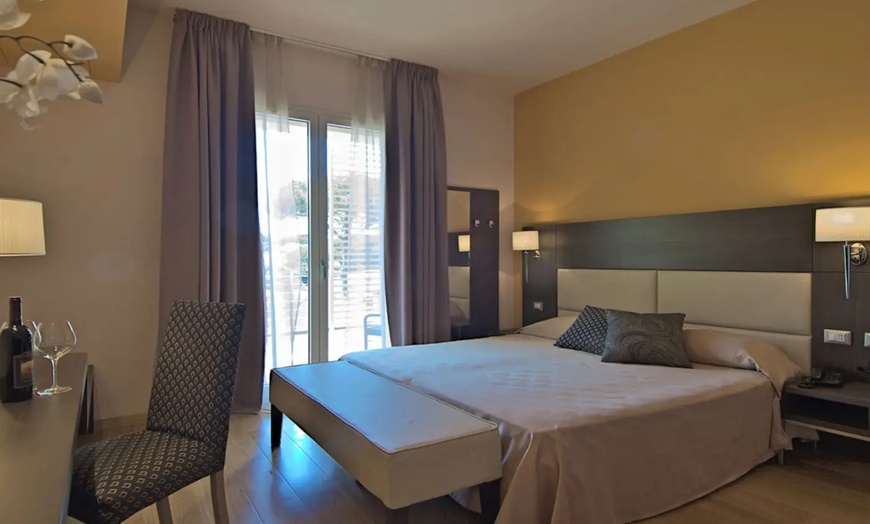 Image 19: ✈ 11-Day Guided Northern Italy Escape with Air