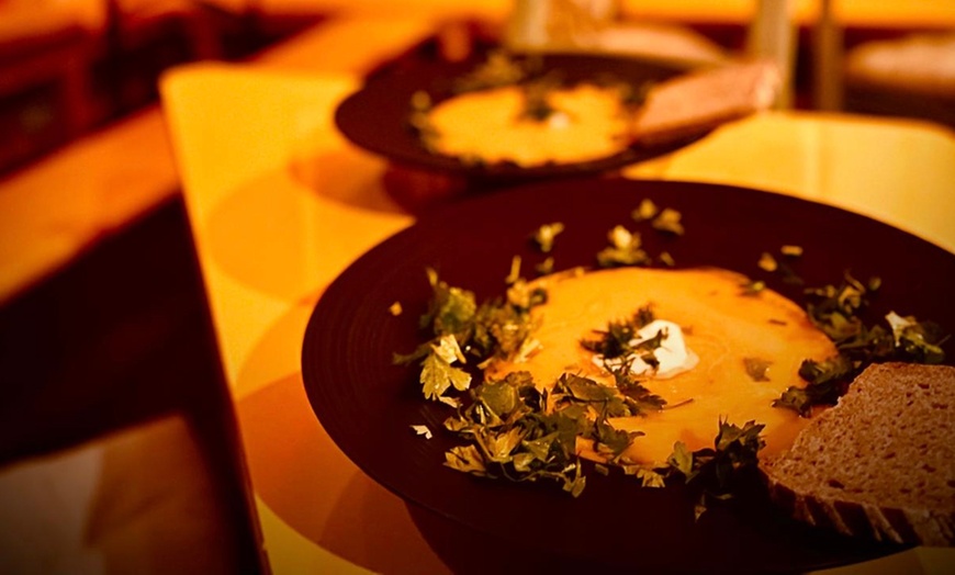 Image 10: Raffiniertes osteuropäisches 2-Gänge-Menü für 2 - 4 Personen