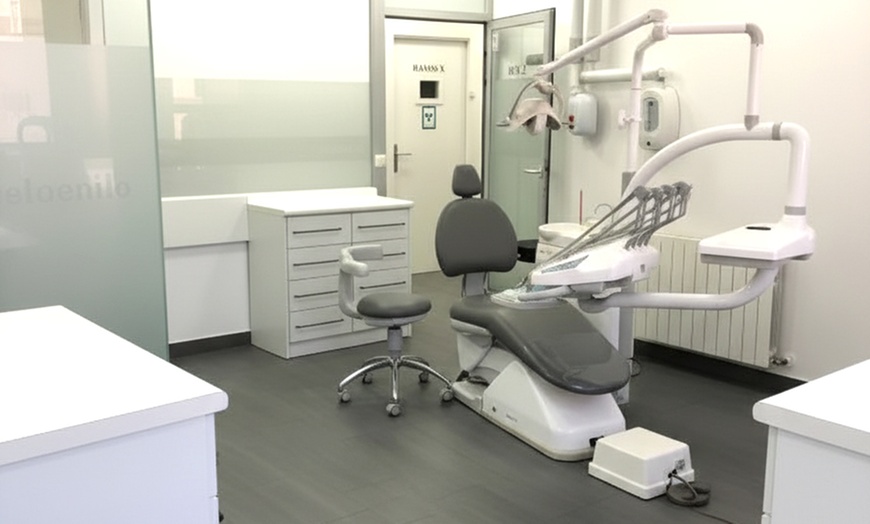 Image 4: Limpieza bucal con ultrasonidos en Clínica Orgaz Dental