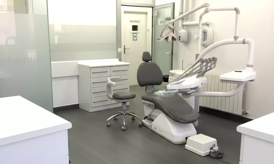 Limpieza bucal con ultrasonidos en Clínica Orgaz Dental