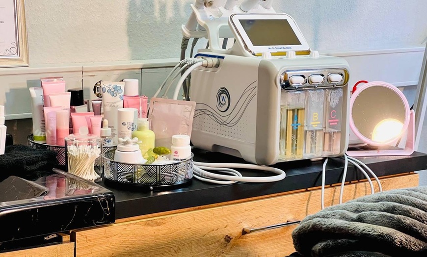 Image 2: 3 oder 5x Waxing an einer kleinen, mittleren oder großen Zone 