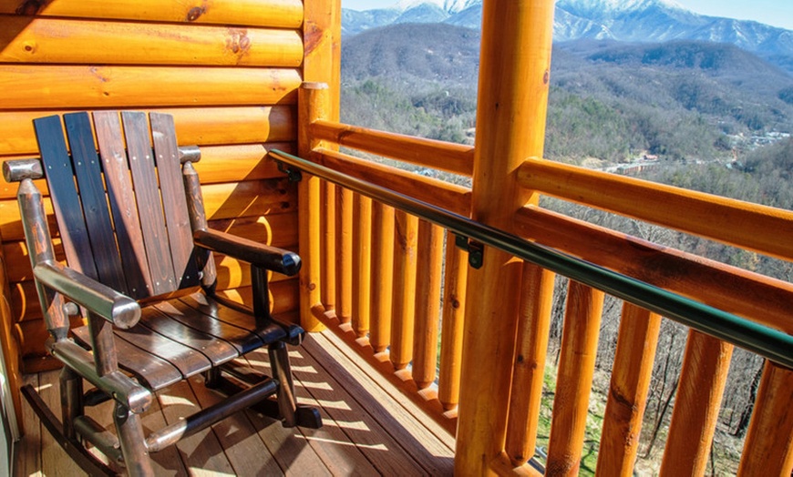 Image 17: Resort With Attractions Near Great Smoky Mountains National Park