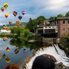 Image 2: Quechee Hot Air Balloon Festival –New England's Father's Day Tradition