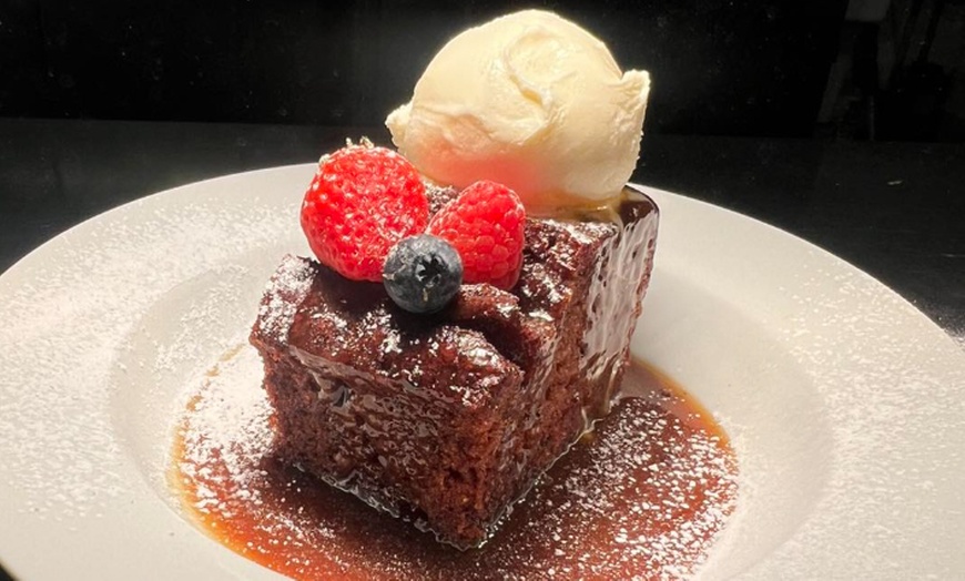 Image 7: Enjoy a Sunday Roast Lunch w/ Dessert & Beer or Wine for 1, 2, 3 or 4 