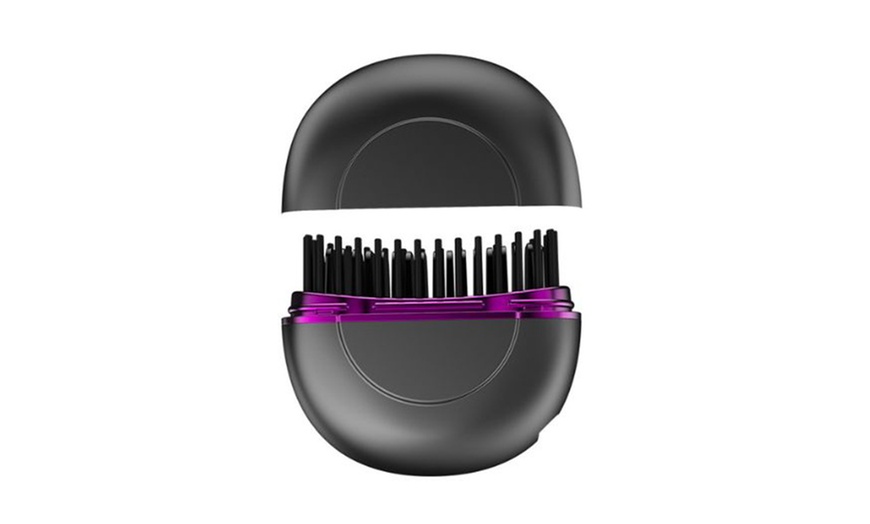Image 3: Cordless Ionic Hair Straightener Brush 
