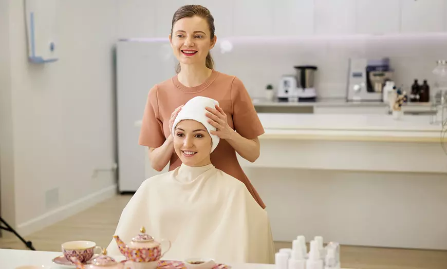 Image 2: Enjoy 1.5 Hours of Malibu Scalp Therapy or G Spa Hair Session for One