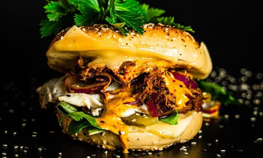 Image 8: Reichhaltige gesunde Bowl nach Wahl inklusive Dessert für 1-4 Personen