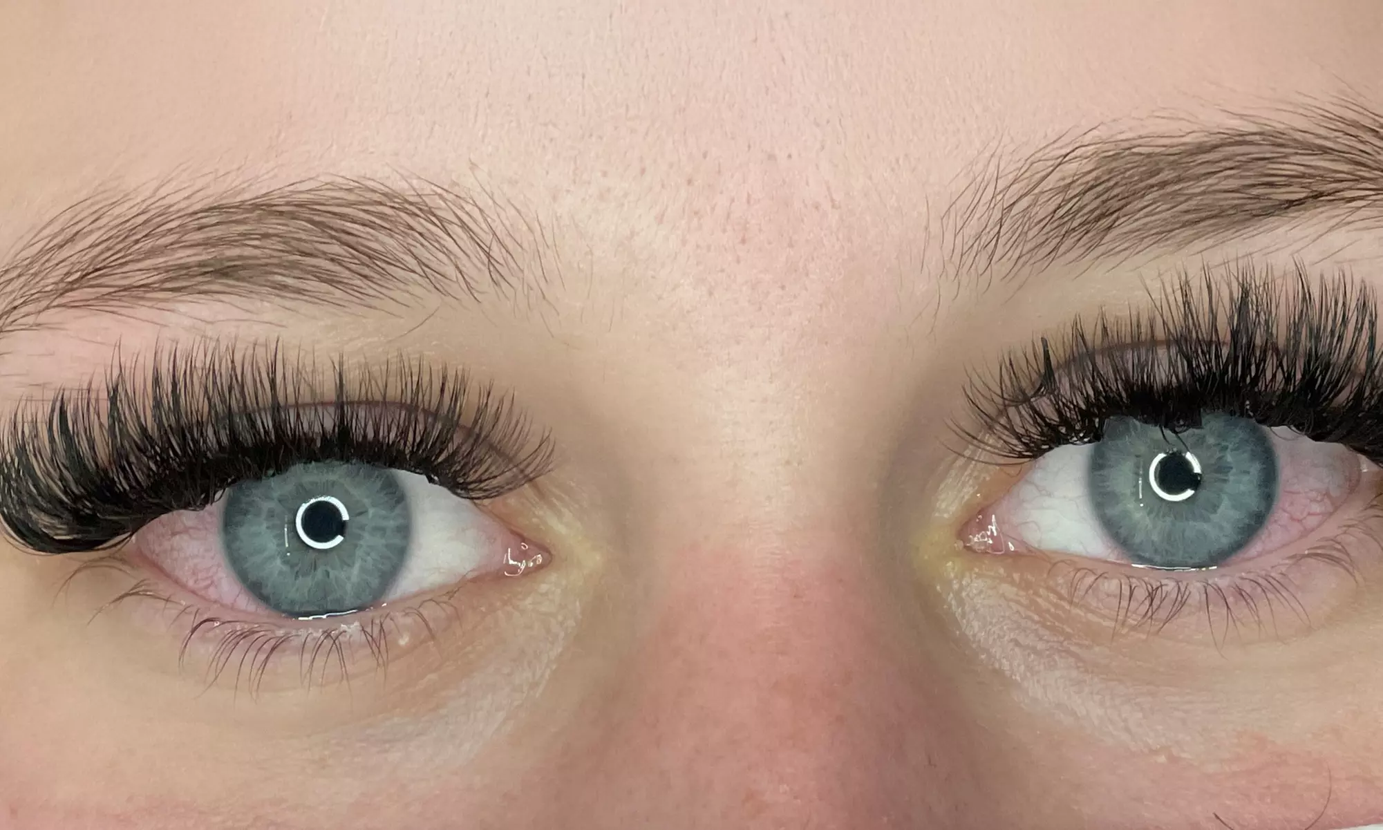 Enjoy Full Set of Classic Eyelash or Light Volume Extensions at Lash Habits - Up to 52% Off 