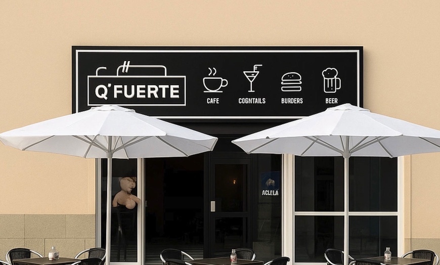 Image 9: Buffet libre de entrantes y burgers para 2 personas con bebida