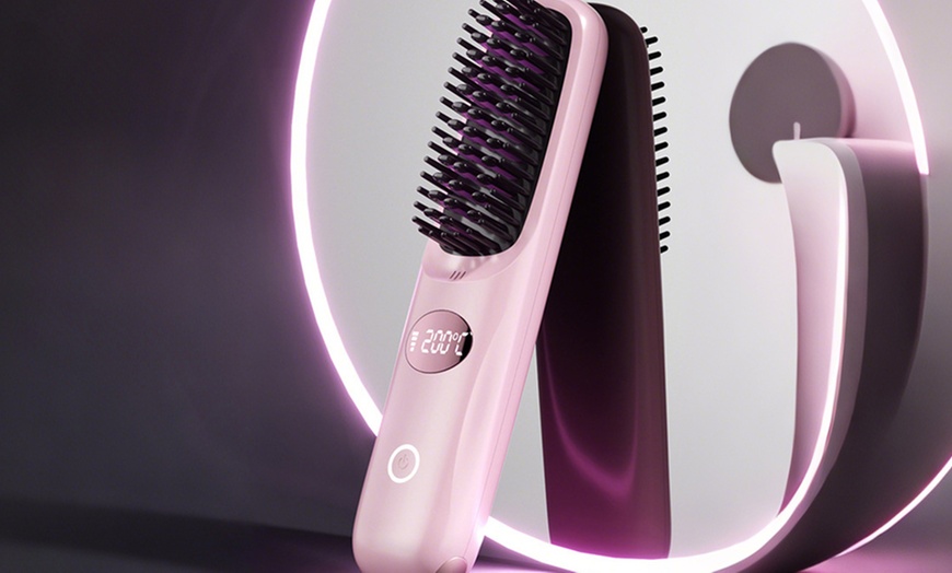 Image 5: USB Rechargeable Hair Straightening Brush with LED Screen
