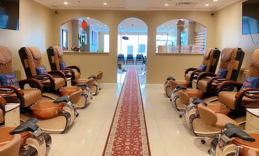 Image 2: No-Chip or basic Manicure & Pedicure services