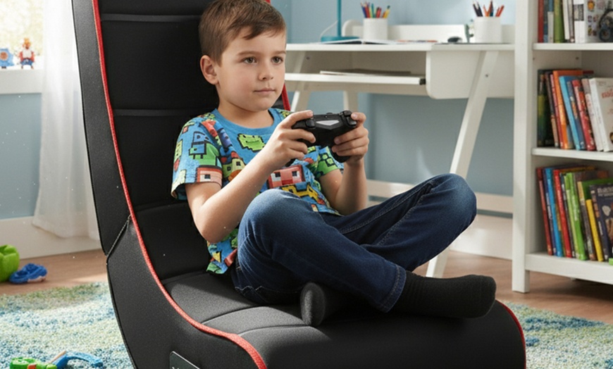 Image 4: Bluetooth Rocker Gaming Chair