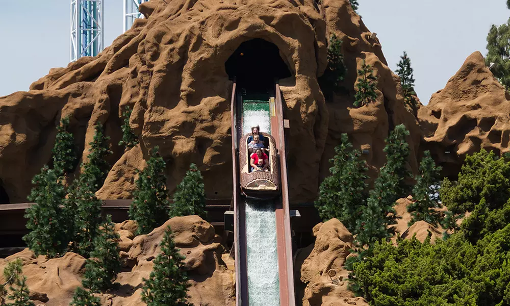LIMITED TIME OFFER: Knott's Berry Farm - Up to 50% Off