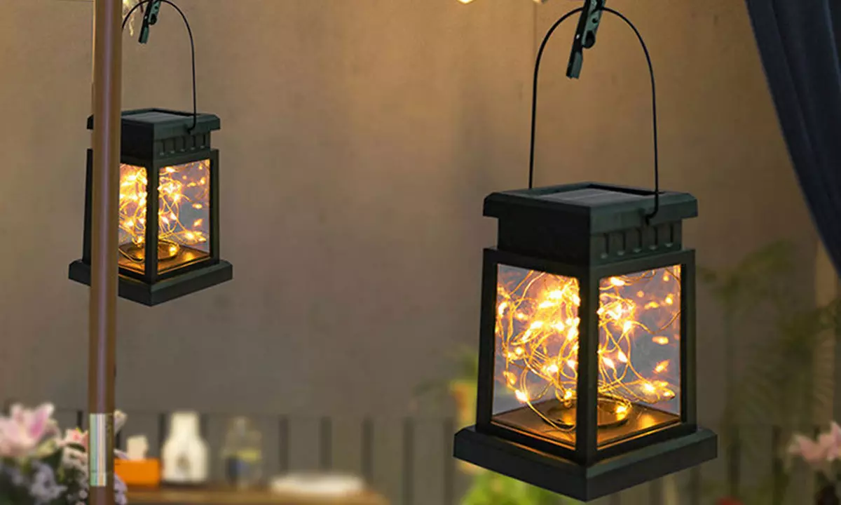 Pack of Two Solar Hanging Lantern Lights