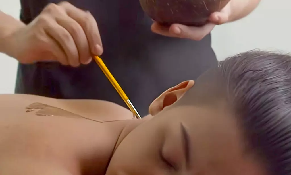 Get 1,3, or 5 60 Minute Lymphatic Drainage Massage for 1 at Golden Girls Mia - Up to 73% Off - Primary Image