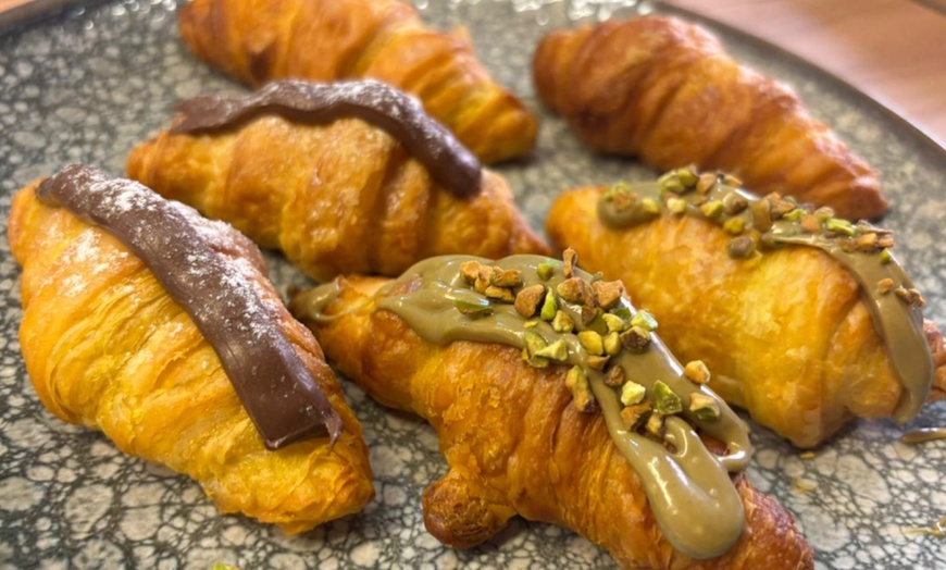 Image 6: Menú de brunch para 2 o 4 con bebida fría y caliente, tosta y postre