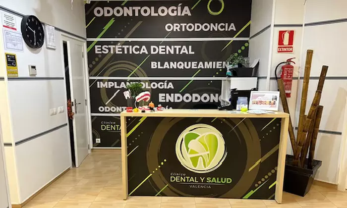 Ortodoncia de brackets a elegir en Clínica Dental y Salud Valencia
