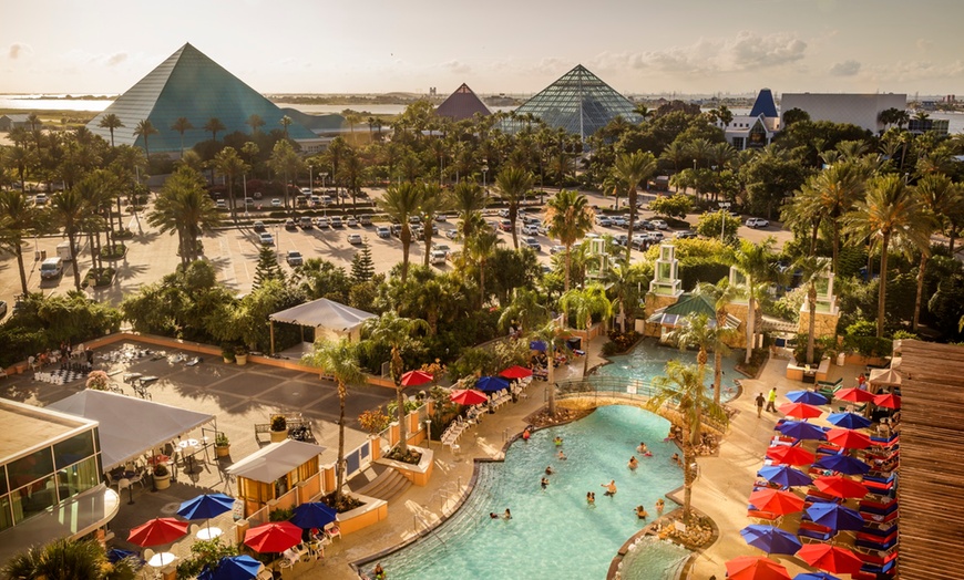 Image 9: Member Pricing: Coastal Galveston Resort, includes Value Pass
