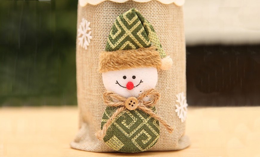 Image 8: 3 Packs Christmas Wine Bottle Bags / Santa Claus Cutlery Set