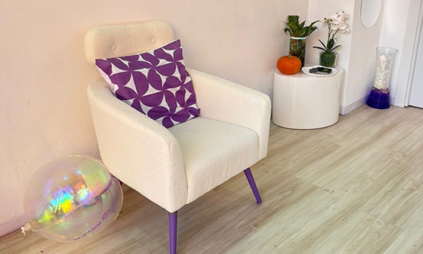 Image 4: Lifting facial con HIFU 7D en zona a elegir o rostro completo y cuello