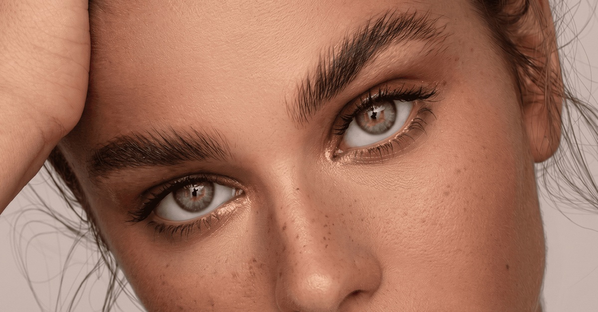 Servicio de lifting y tinte de pestañas y laminado de cejas en Barcelona