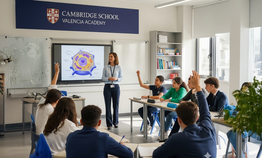 Image 1: Hasta 1 año de clases de inglés (cualquier nivel) o refuerzo escolar