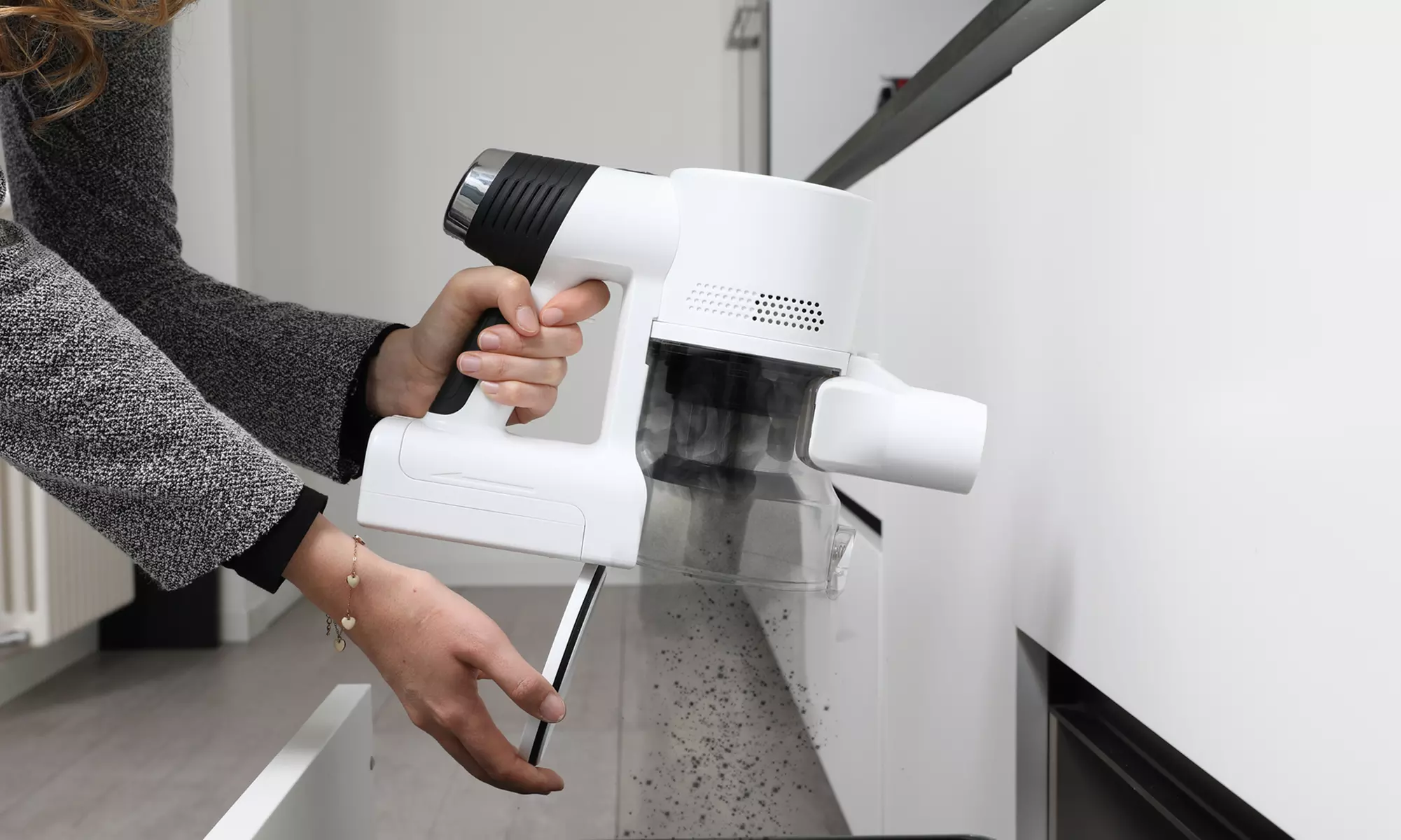 Aspirapolvere senza fili con sistema di lavaggio Speedy Cleaner