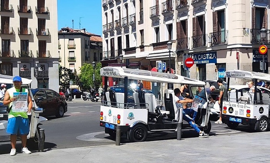 Image 16: Tour de 30 o 60 minutos en Tuk Tuk para hasta 4 personas
