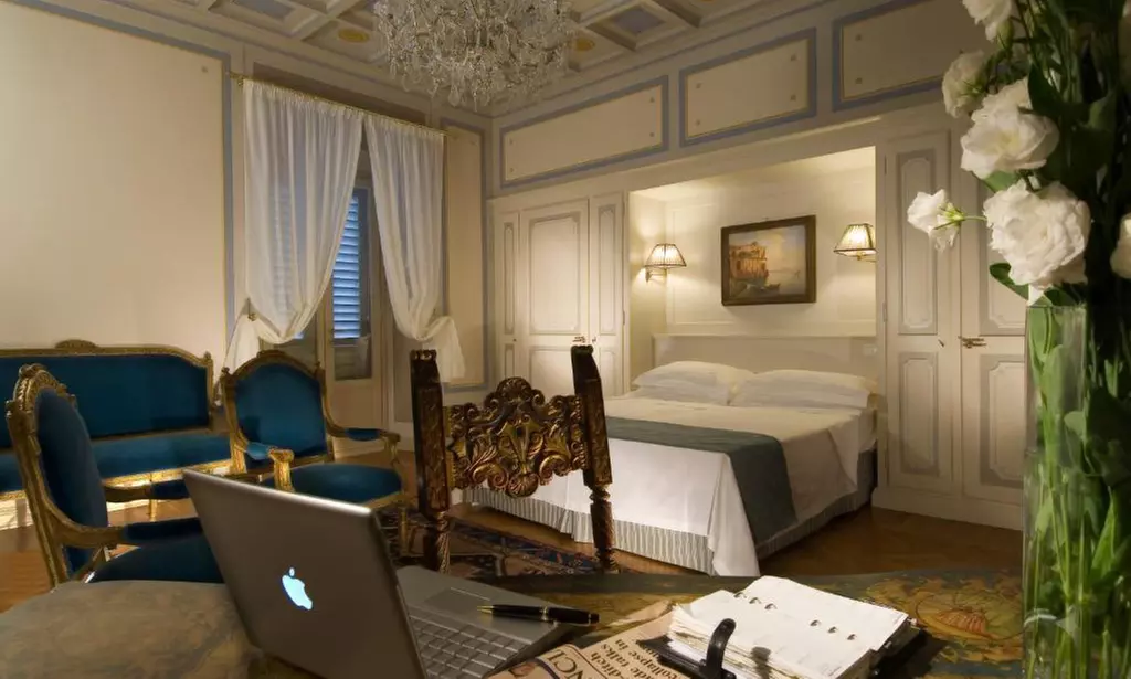 Firenze 4*: Junior Suite con colazione, cena e Spa