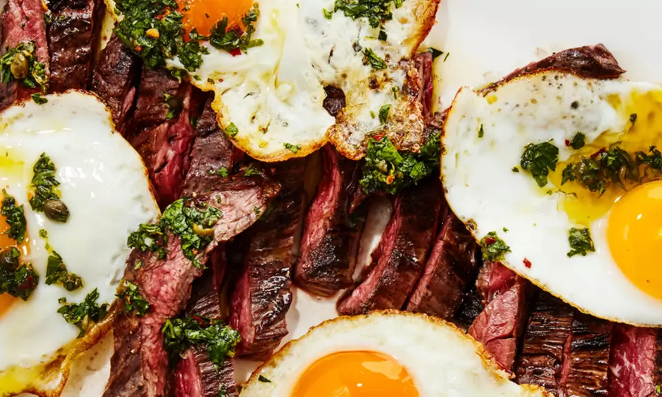 Enjoy a Delicious Sunday Brunch w/ Live Music @ Frank's Steaks