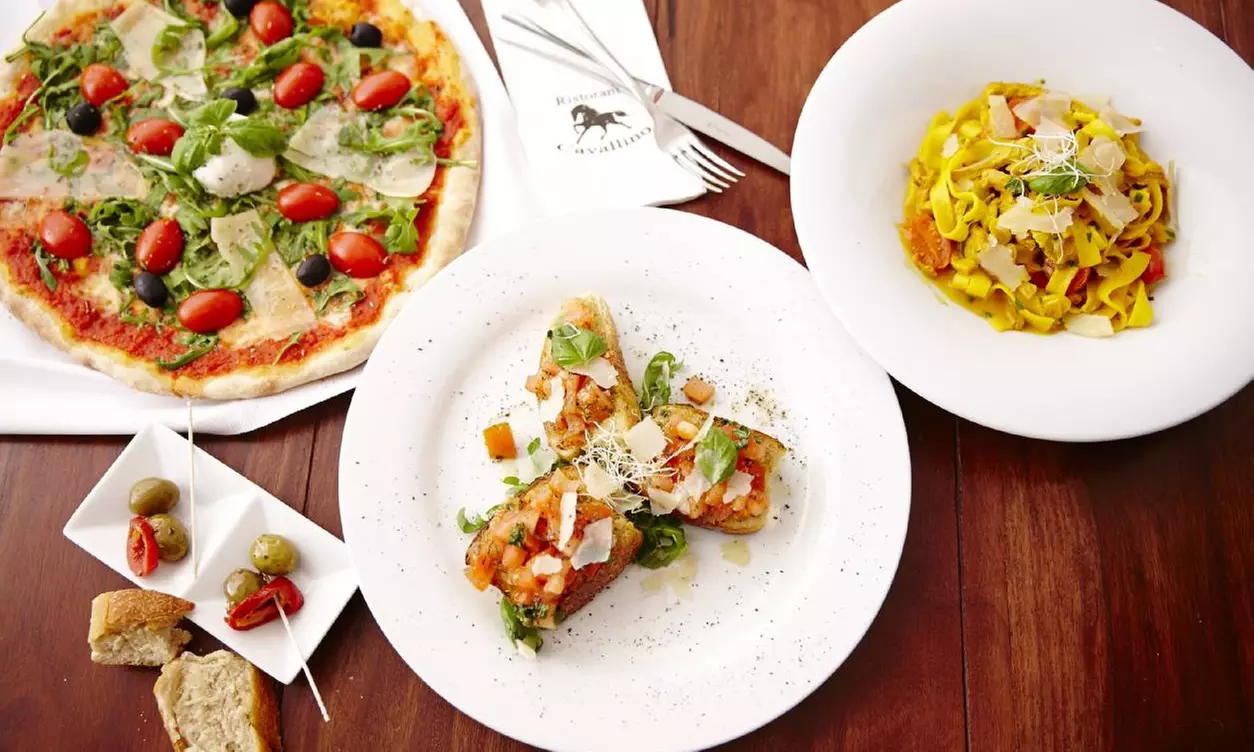 3-Gänge-Candlelight-Dinner mit Pasta / Pizza nach Wahl für 2-4 Pers.