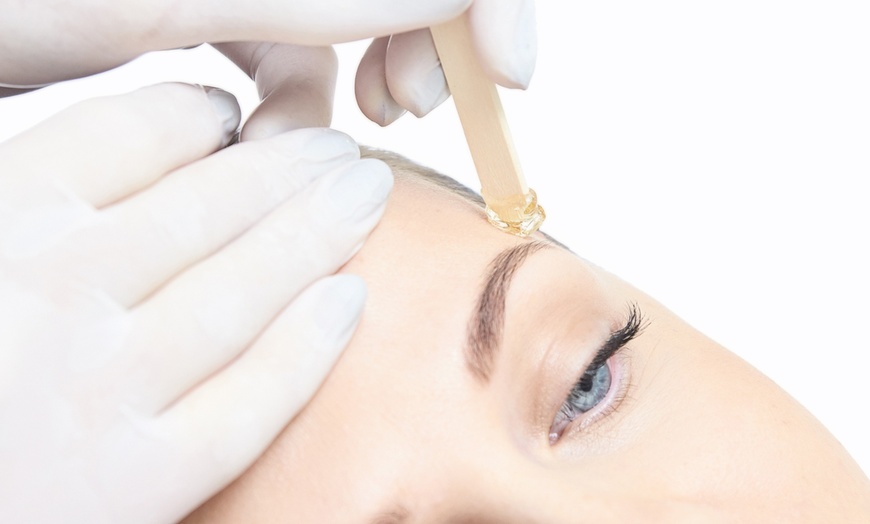 Image 3: Waxing Session at San Francisco Institute of Esthetics and Cosmetology