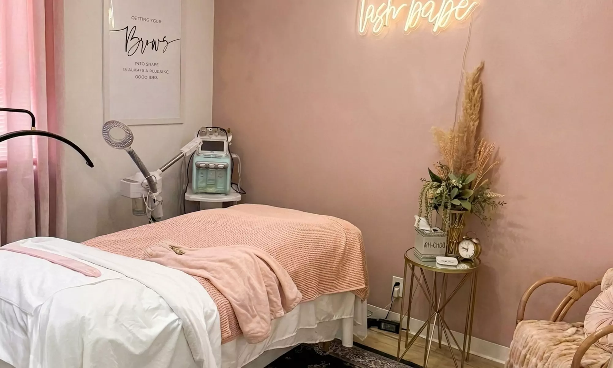 Flawless, Customized Spray Tans for a Radiant Glow