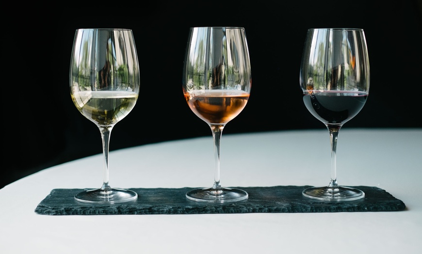 Image 4: Experience the Wine Lover Tasting Experience with Seven Tastes