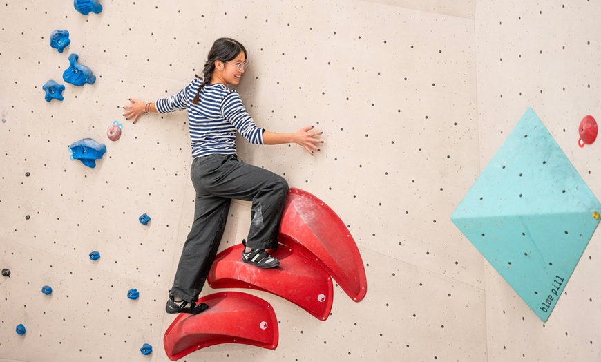 Image 3: Enjoy Bouldering at Multiple Locations with Shoe Hire Included